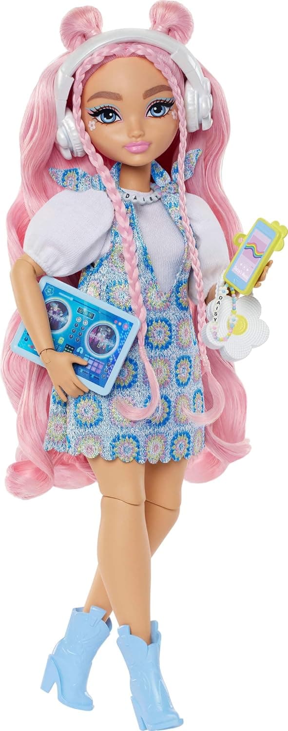 عروسک و لوازم جانبی Barbie Dream Besties متحرک Barbie Malibu با موهای بلوند موجدار و 11 تکه لوازم آرایش و مو مدل HYC21 عروسک و لوازم جانبی Barbie Dream Besties متحرک Barbie Malibu با موهای بلوند موجدار و 11 تکه لوازم آرایش و مو مدل HYC21