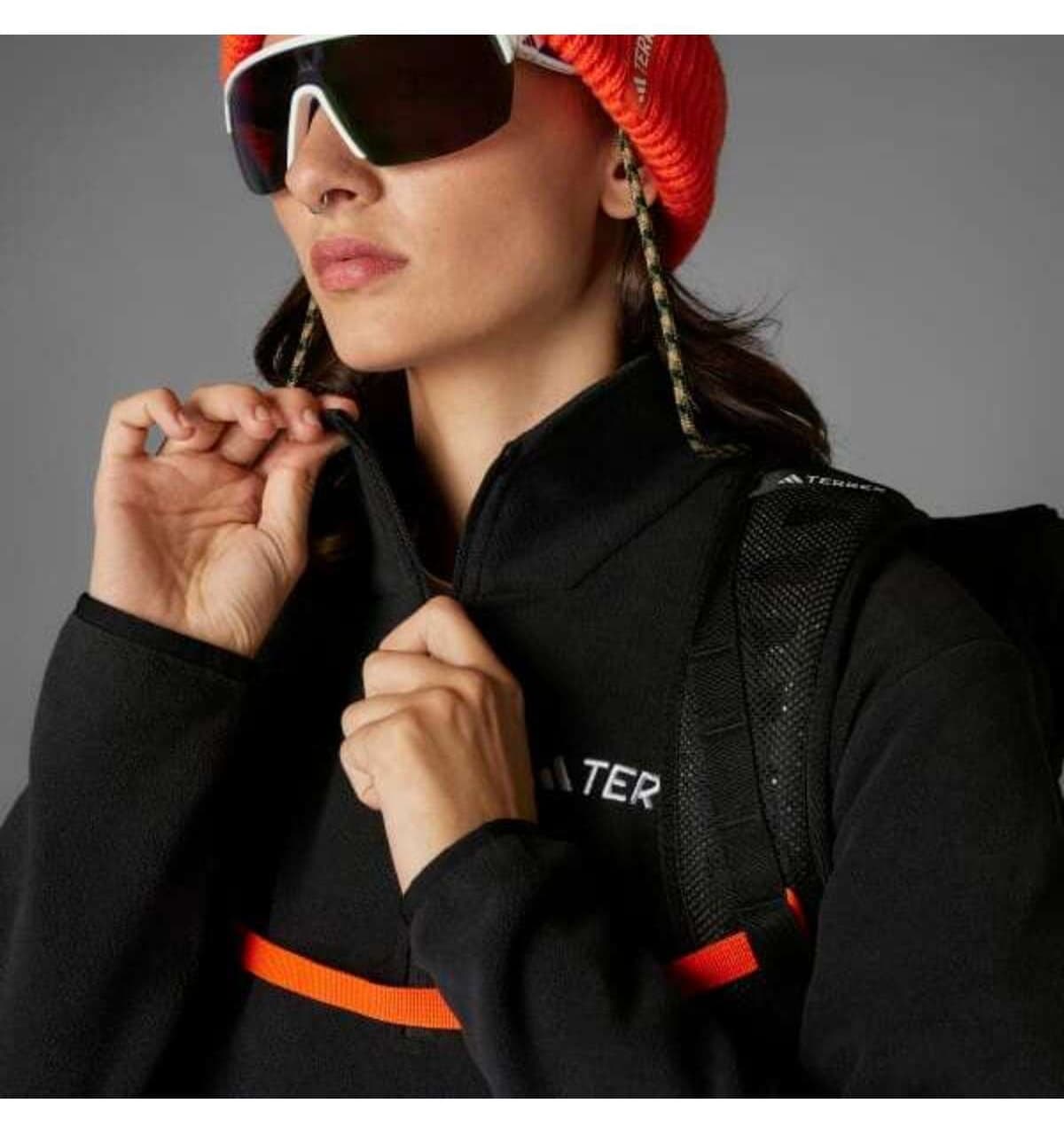 بلوز زنانه adidas فلیس نیم زیپ Multi Essentials بلوز زنانه adidas فلیس نیم زیپ Multi Essentials