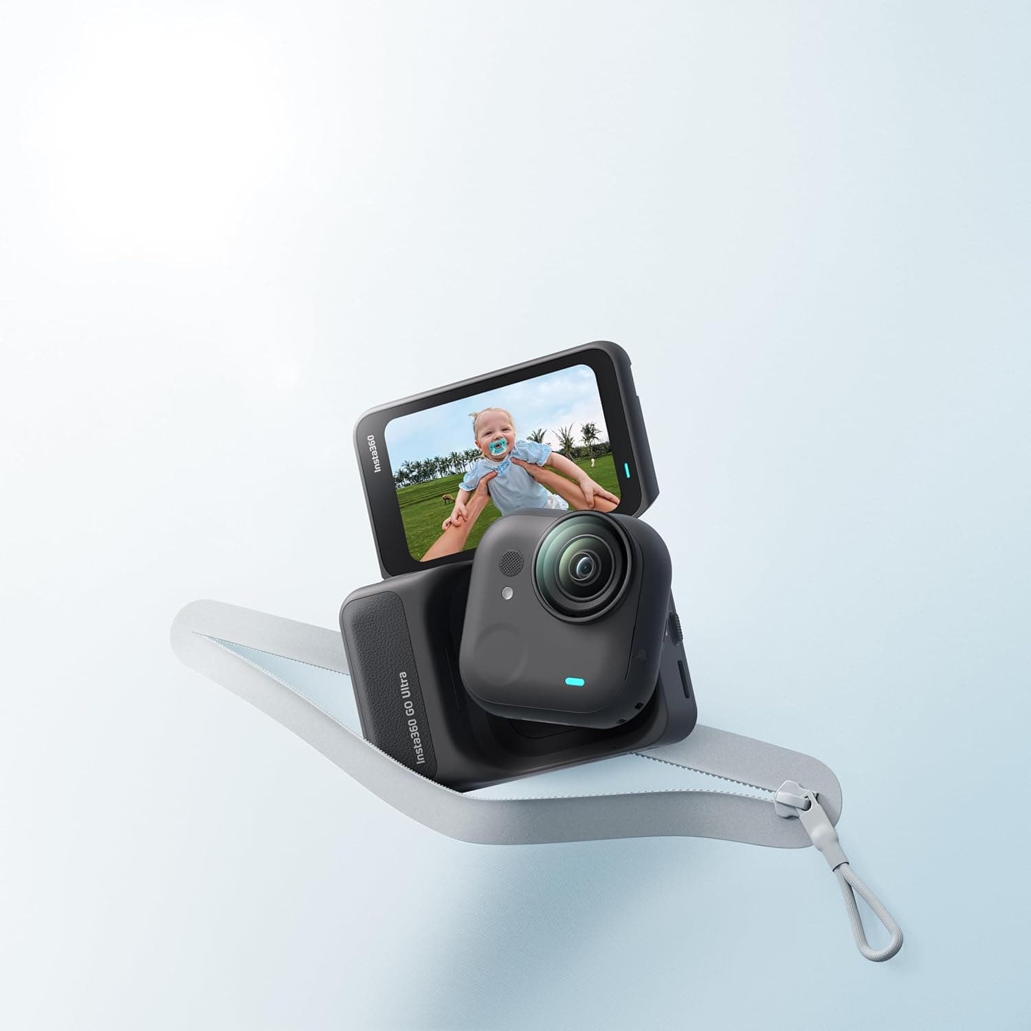 دوربین Insta360 GO Ultra مشکی نیمهشب بسته تولید محتوا همراه Mini 2-in-1 Tripod 2.0، Quick Release Mount و Pivot Stand دوربین Insta360 GO Ultra مشکی نیمهشب بسته تولید محتوا همراه Mini 2-in-1 Tripod 2.0، Quick Release Mount و Pivot Stand