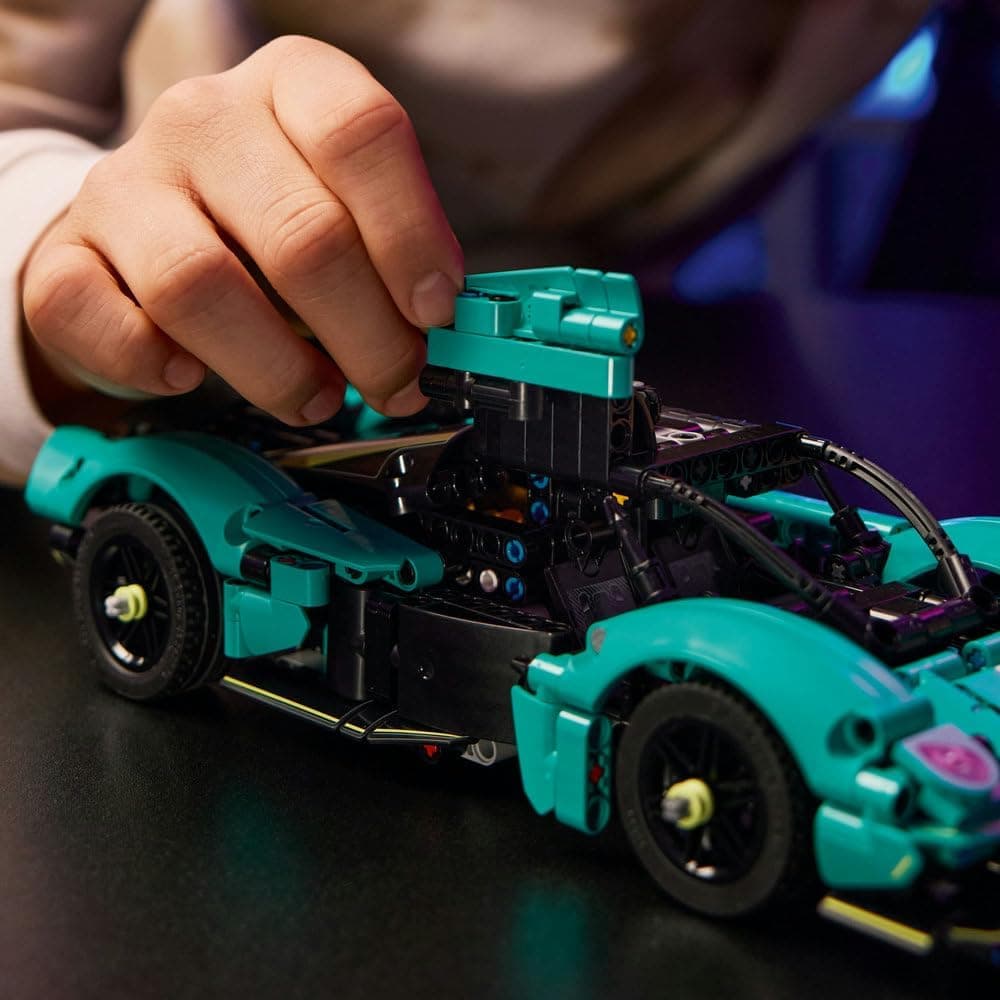 لگو Technic ست مدل Aston Martin Valkyrie 42208 لگو Technic ست مدل Aston Martin Valkyrie 42208