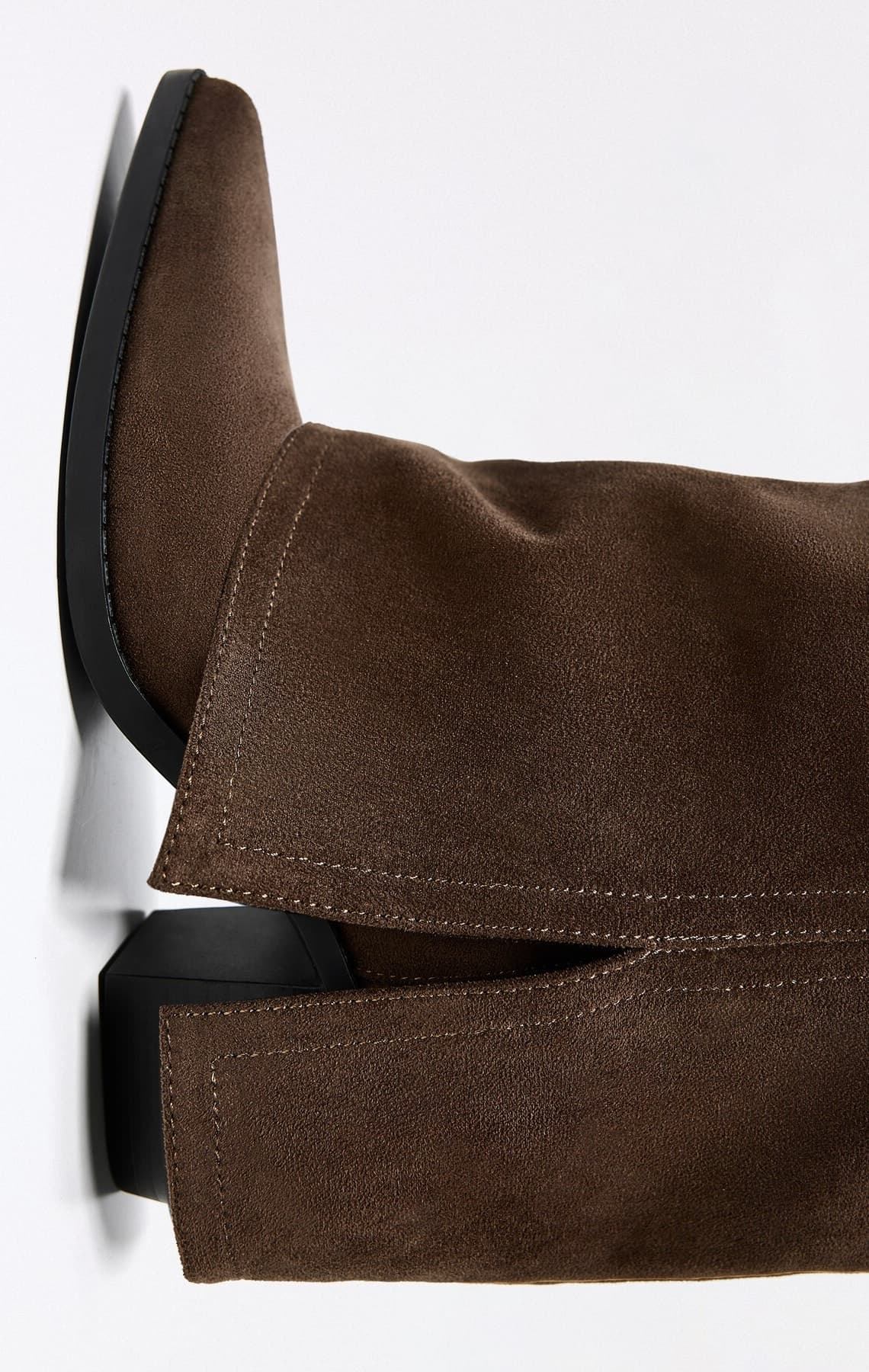 چکمه زنانه Bershka کابوی پاشنه دار چکمه زنانه Bershka کابوی پاشنه دار