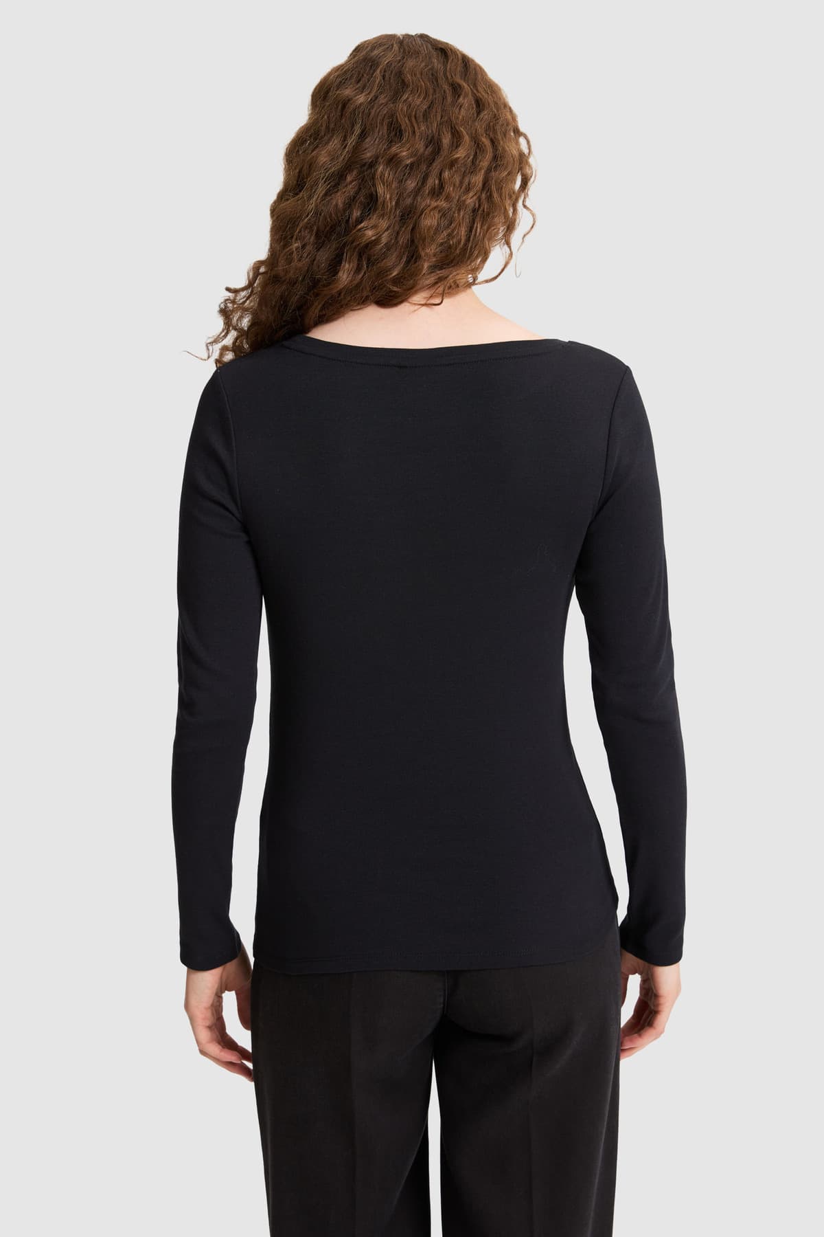 تیشرت زنانه U.S. Polo Assn. سیاه مدل 50333801-VR046 تیشرت زنانه U.S. Polo Assn. سیاه مدل 50333801-VR046