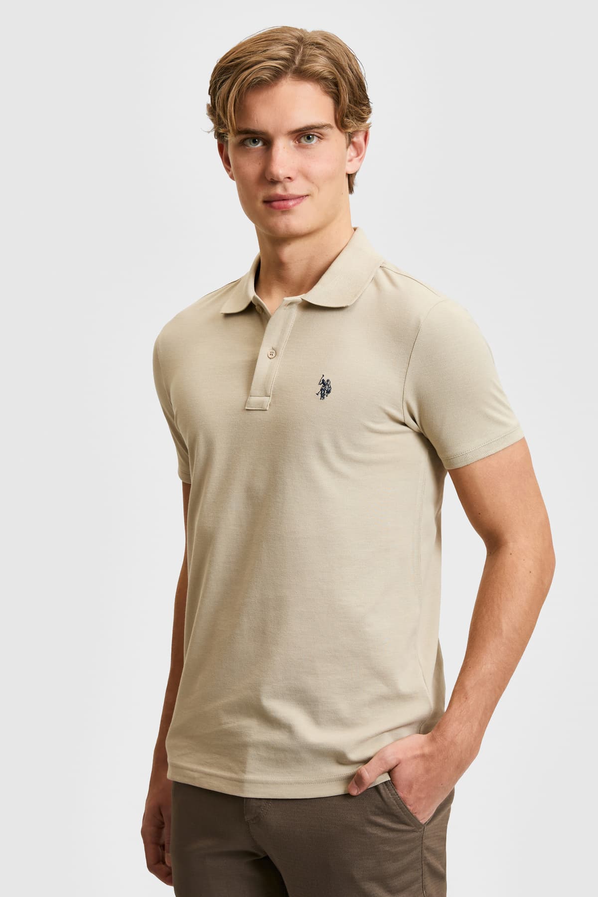 تیشرت مردانه U.S. Polo Assn. یقه پولو فیت اسلیم خاکی روشن مدل 50322347-VR183 تیشرت مردانه U.S. Polo Assn. یقه پولو فیت اسلیم خاکی روشن مدل 50322347-VR183