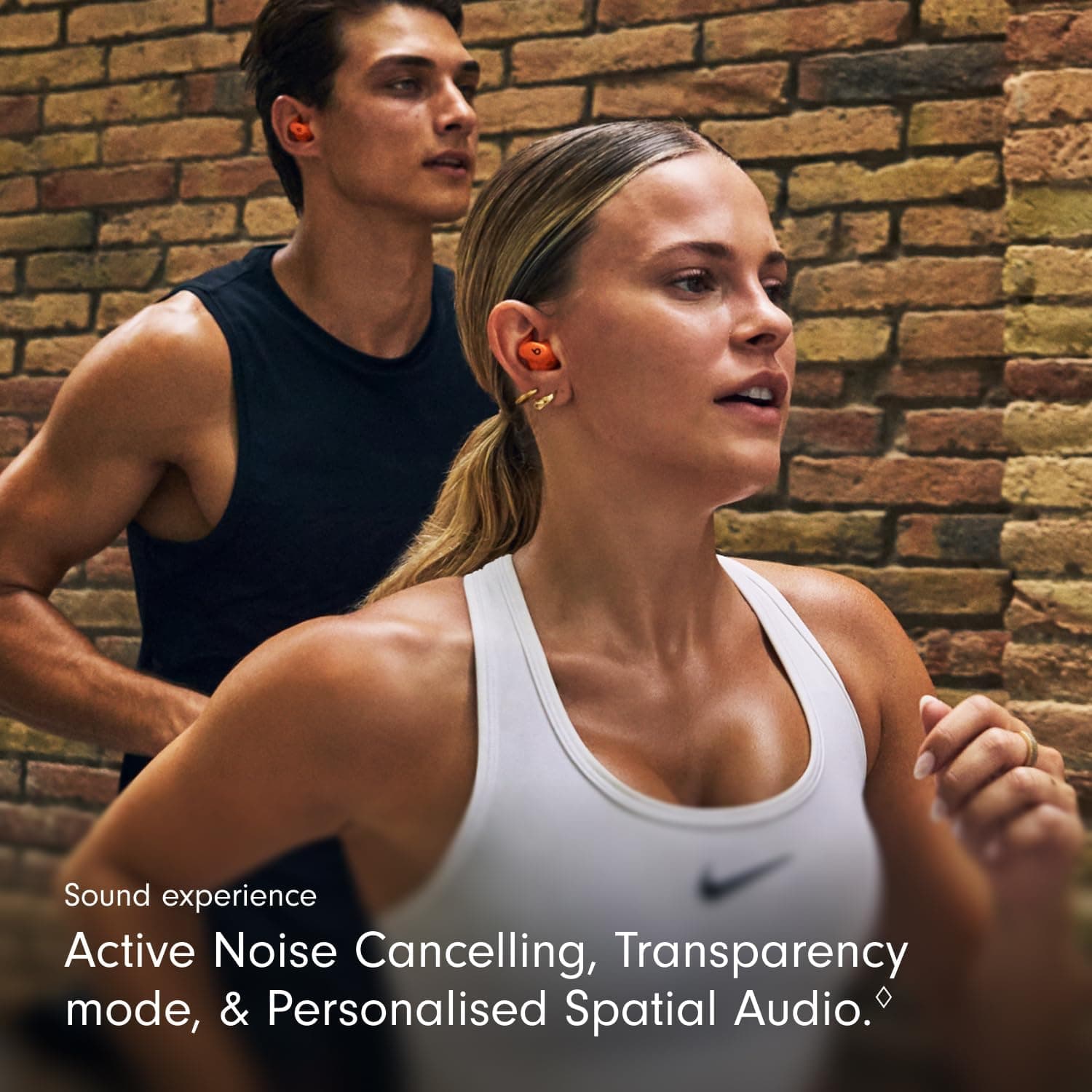 ایربادهای بیسیم ورزشی Beats Powerbeats Fit با حذف نویز نارنجی ایربادهای بیسیم ورزشی Beats Powerbeats Fit با حذف نویز نارنجی