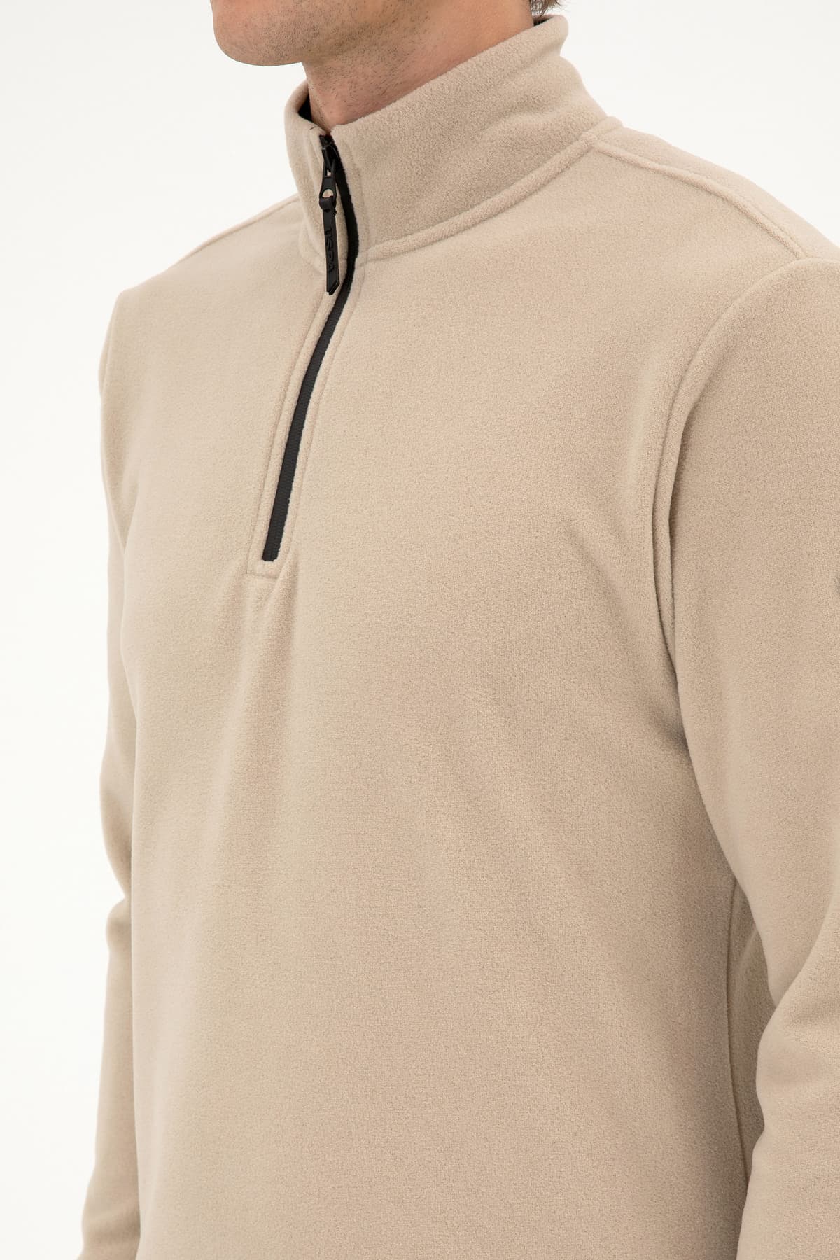 سوئیشرت مردانه U.S. Polo Assn. فیت معمولی بژ تیره نیم زیپ پولار مدل 50313777-VR088 سوئیشرت مردانه U.S. Polo Assn. فیت معمولی بژ تیره نیم زیپ پولار مدل 50313777-VR088