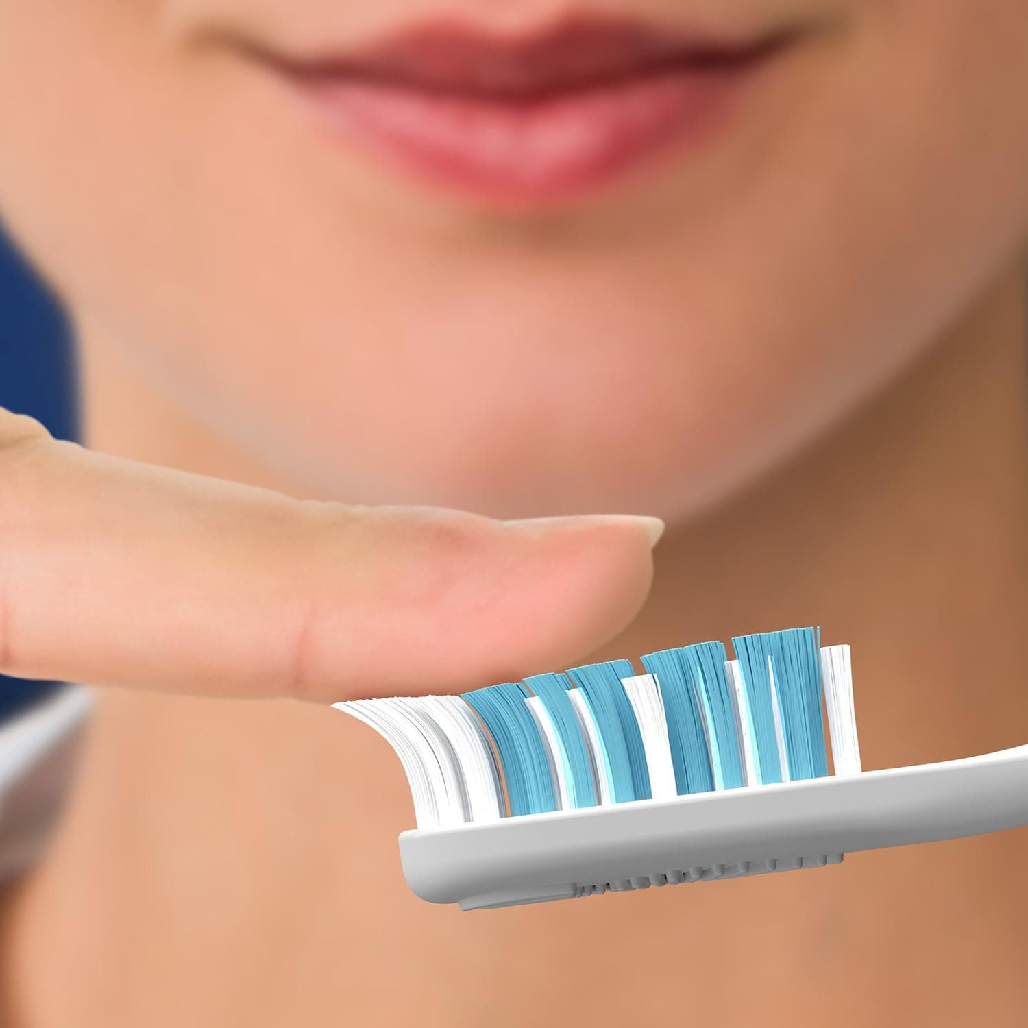 مسواک دستی بزرگسالان Oral-B Cavity Defense با برس نرم چندرنگ بسته 6 عددی مسواک دستی بزرگسالان Oral-B Cavity Defense با برس نرم چندرنگ بسته 6 عددی