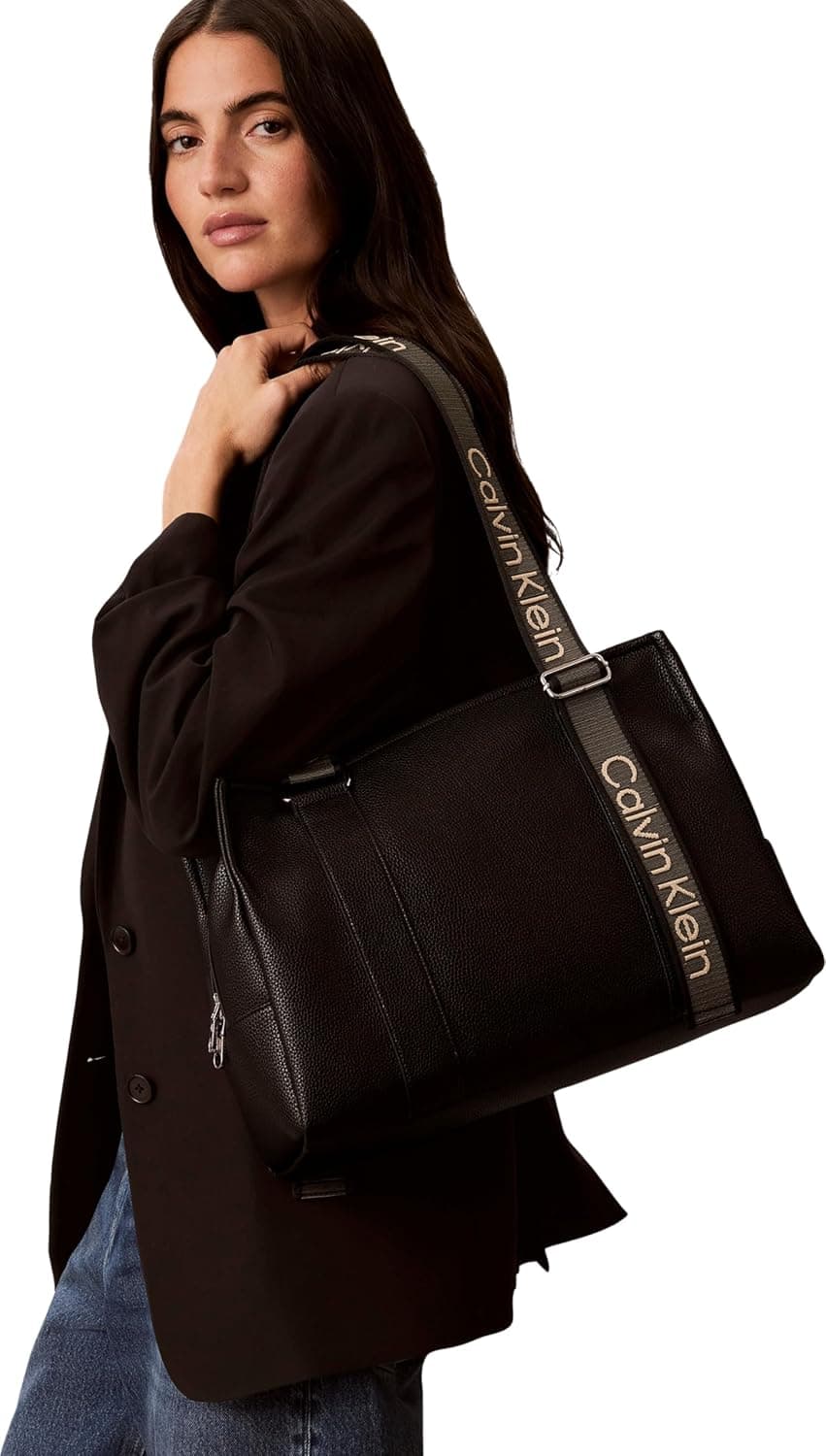 کیف توت زنانه Calvin Klein مدل WEBBING ADJ STRAP TOTE مشکی OS کیف توت زنانه Calvin Klein مدل WEBBING ADJ STRAP TOTE مشکی OS