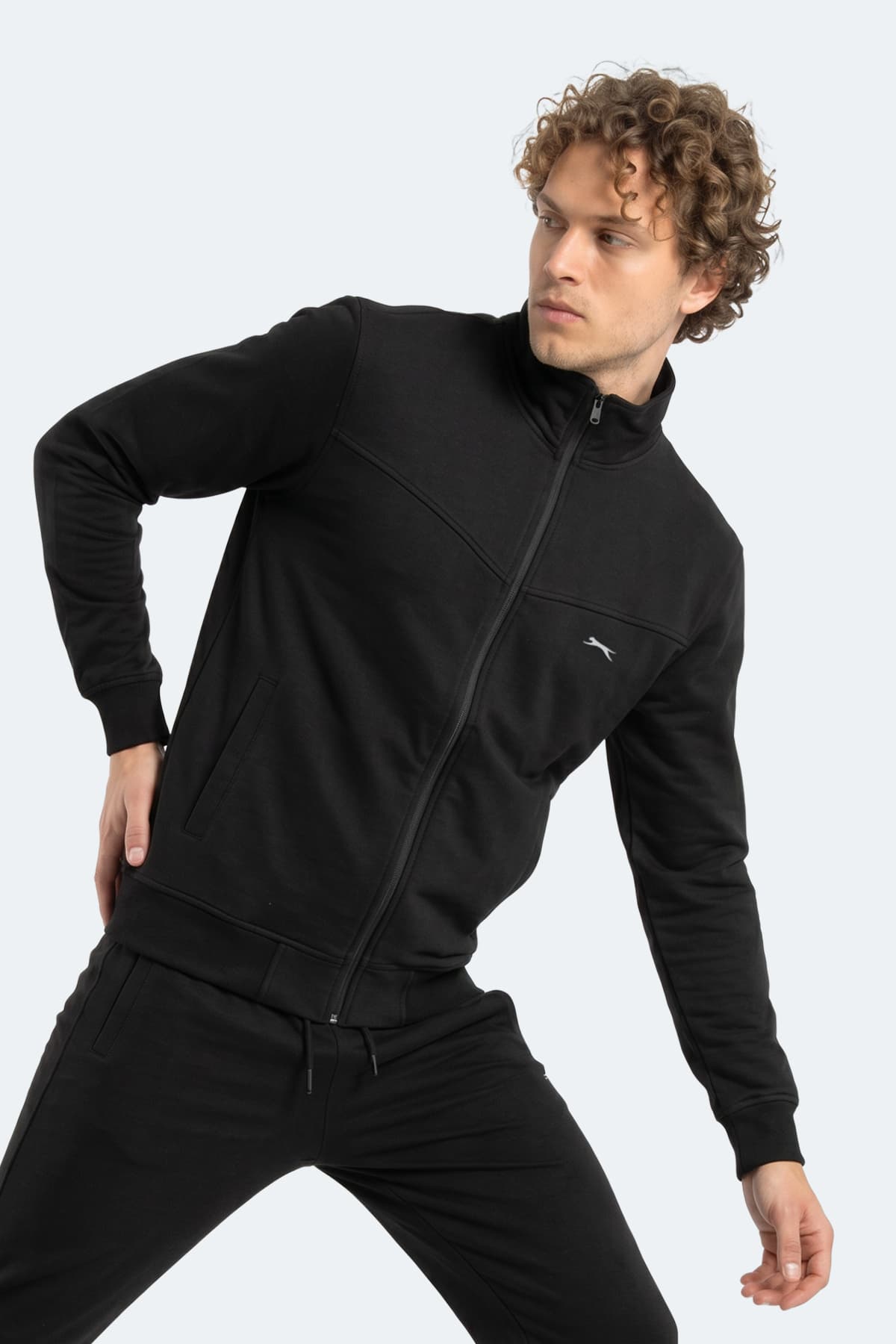 ست گرمکن مردانه Slazenger زیپ دار یقه ایستاده جیب دار مشکی مدل BOOST GEAR ست گرمکن مردانه Slazenger زیپ دار یقه ایستاده جیب دار مشکی مدل BOOST GEAR