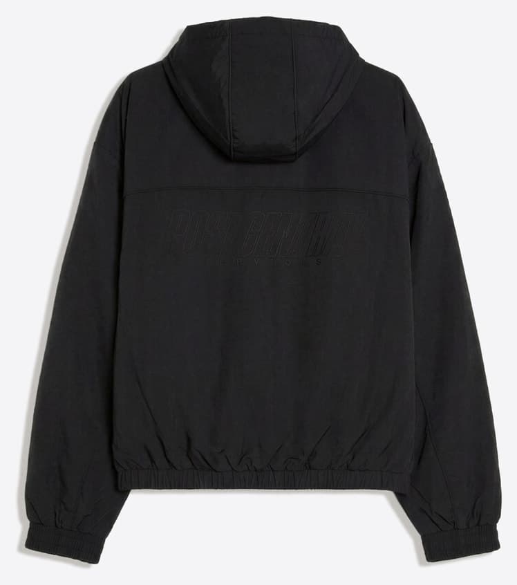 کاپشن تکنیکی مردانه Bershka با کلاه کاپشن تکنیکی مردانه Bershka با کلاه