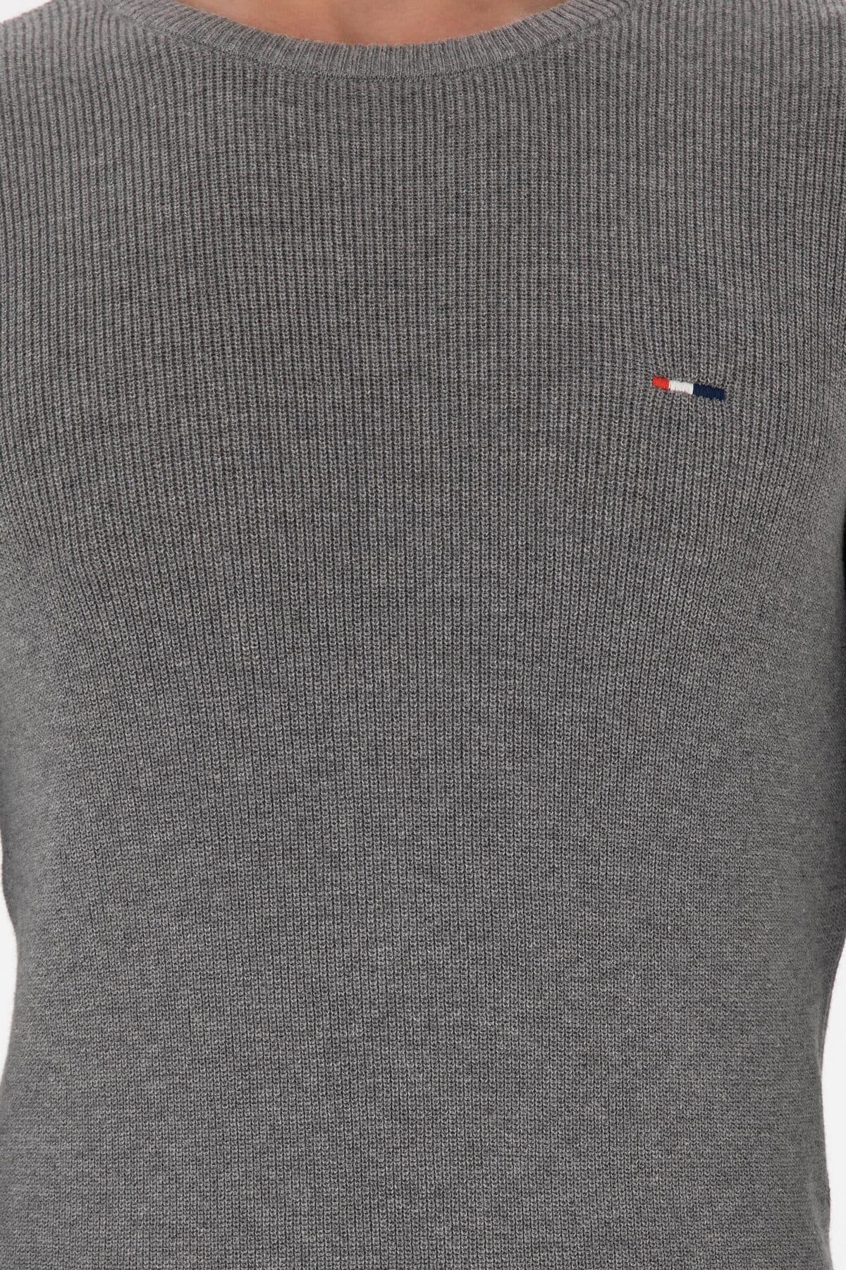 پلیور مردانه U.S. Polo Assn. یقه گرد Slim Fit طوسی ملانژ مدل 50298282-VR086 پلیور مردانه U.S. Polo Assn. یقه گرد Slim Fit طوسی ملانژ مدل 50298282-VR086