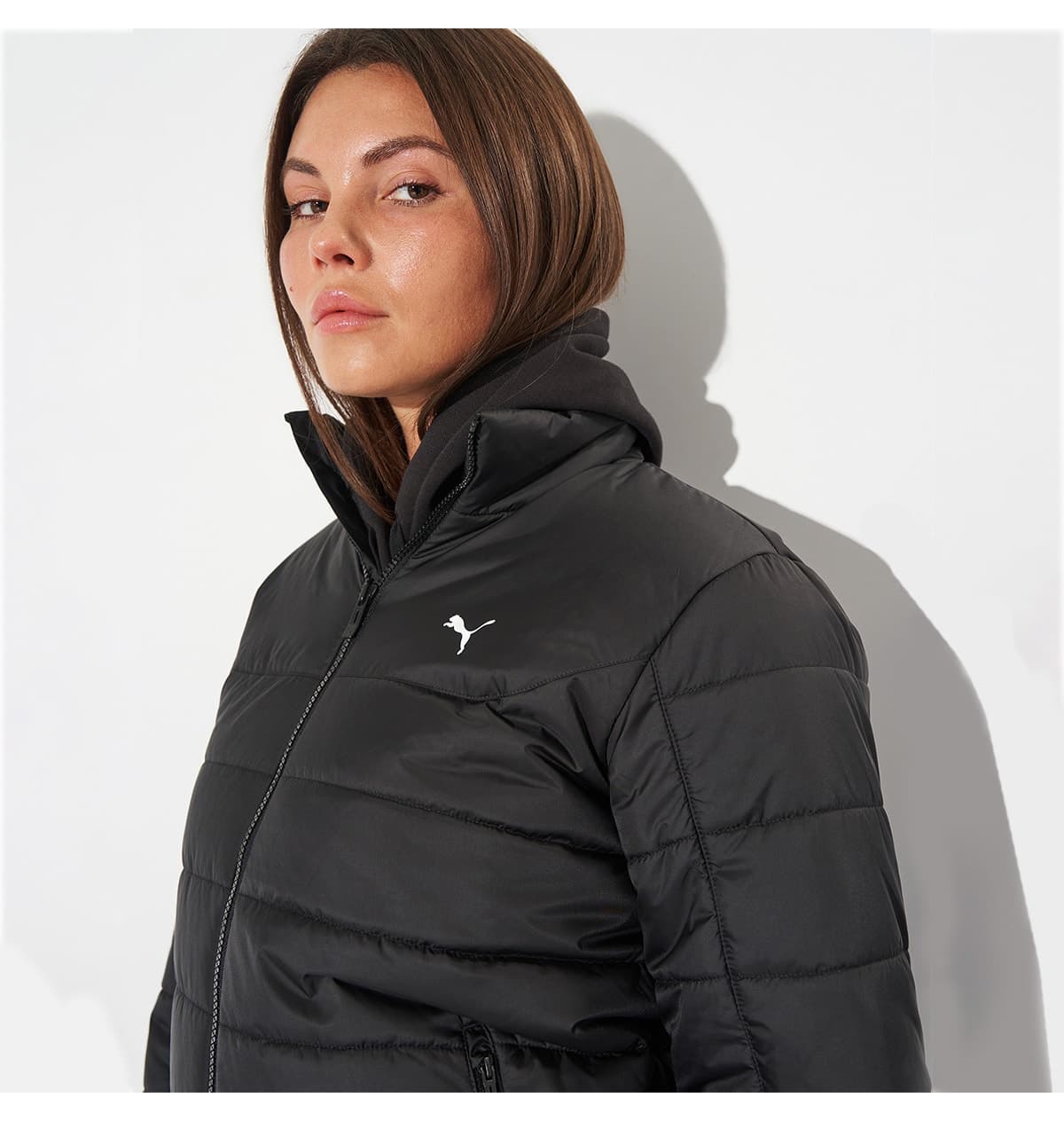 مونت زنانه Puma پددار مشکی کلاهدار Essentials مونت زنانه Puma پددار مشکی کلاهدار Essentials
