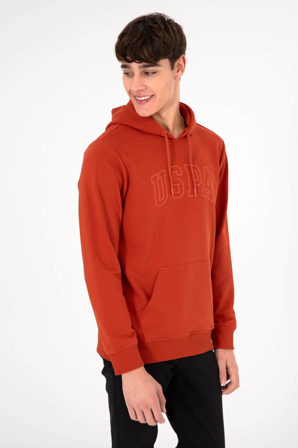 سوئیشرت هودی مردانه U.S. Polo Assn. فیت معمولی آجری Basic 50295175-VR031 سوئیشرت هودی مردانه U.S. Polo Assn. فیت معمولی آجری Basic 50295175-VR031