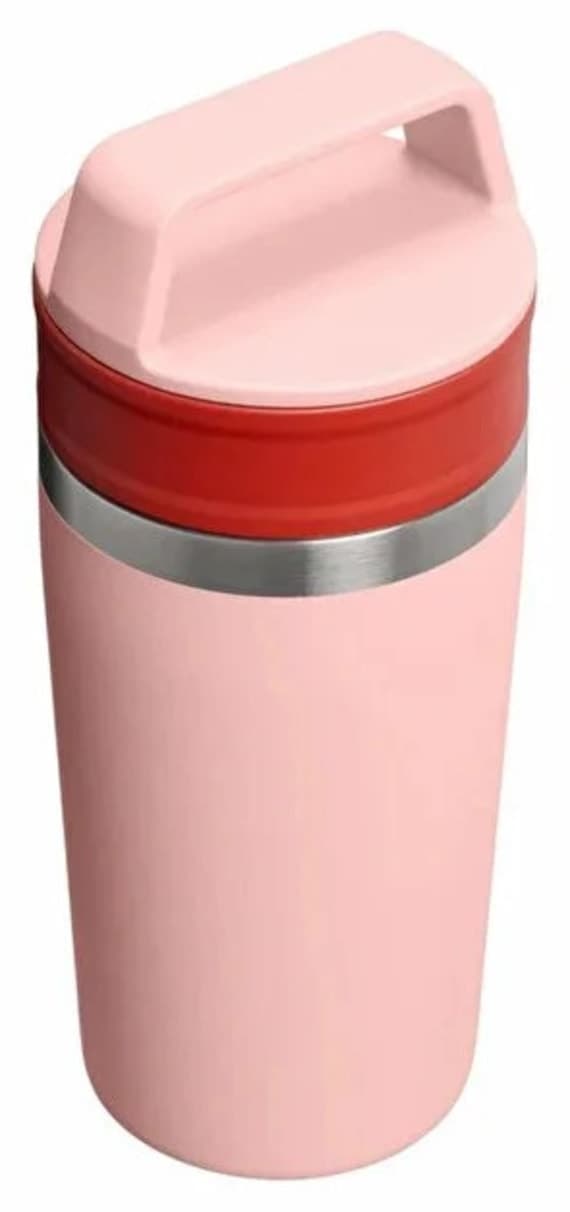 ماگ سفری Stanley Cafe-To-Go 0.35L / 12oz رنگ گل هلویی ماگ سفری Stanley Cafe-To-Go 0.35L / 12oz رنگ گل هلویی