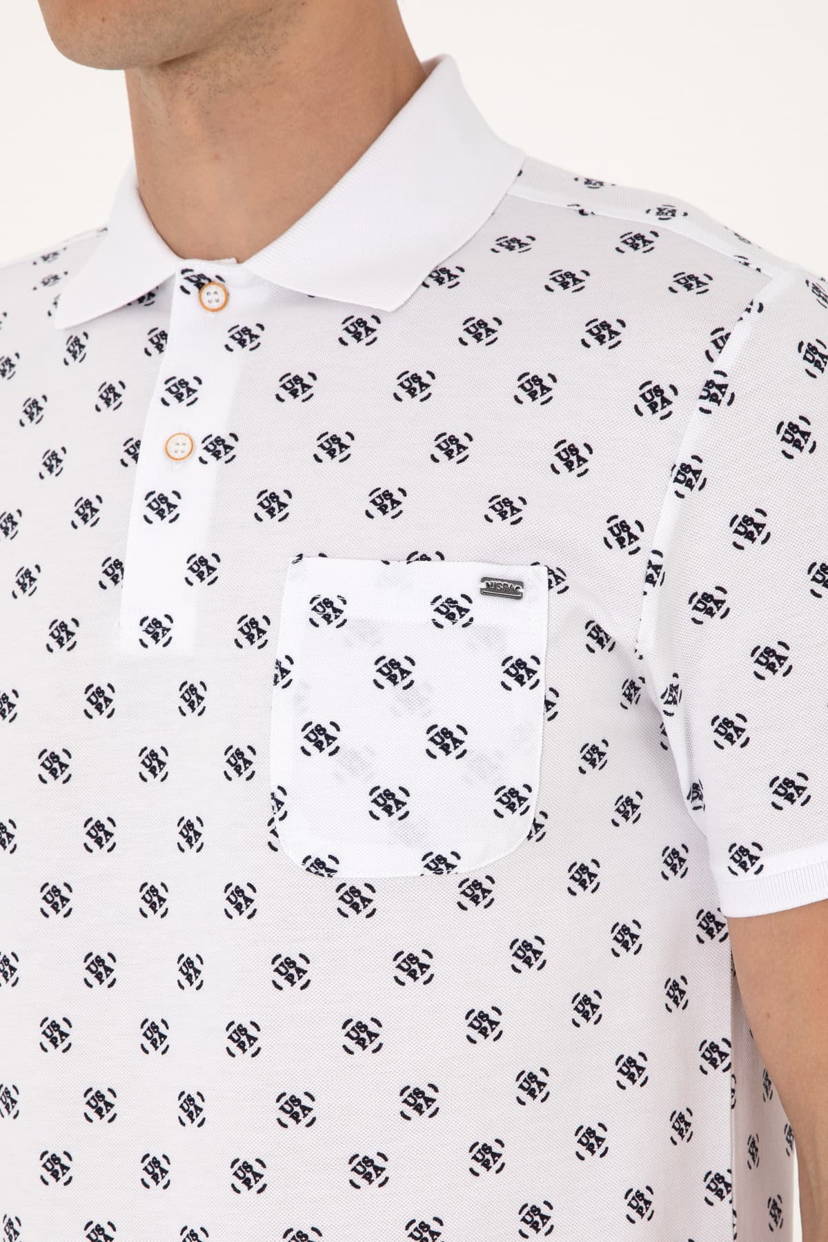 تیشرت مردانه U.S. Polo Assn. فیت معمولی سفید یقه پولو مدل 50300379-VR013 تیشرت مردانه U.S. Polo Assn. فیت معمولی سفید یقه پولو مدل 50300379-VR013