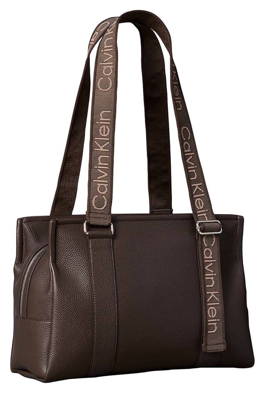 کیف دوشی زنانه Calvin Klein قهوهای WEBBING ADJ STRAP TOTE کیف دوشی زنانه Calvin Klein قهوهای WEBBING ADJ STRAP TOTE