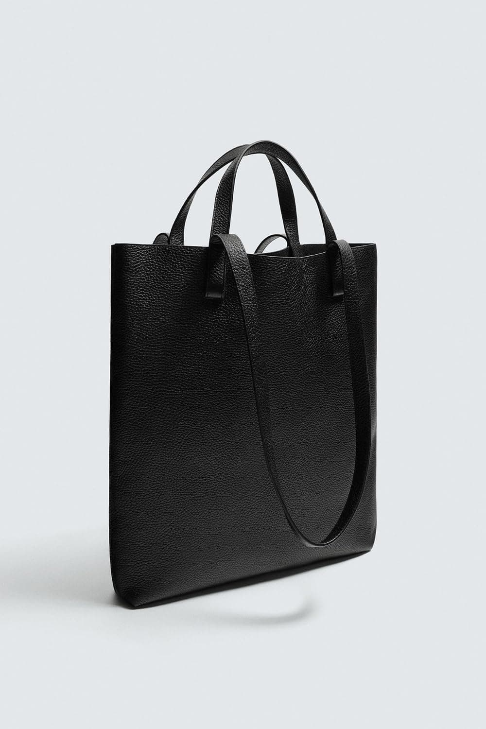 کیف توت چرمی زنانه Zara مشکی سایز استاندارد کیف توت چرمی زنانه Zara مشکی سایز استاندارد