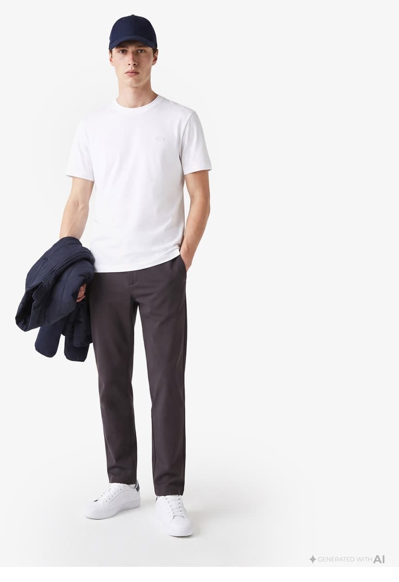 تیشرت مردانه Lacoste فیت کلاسیک یقه گرد سفید تیشرت مردانه Lacoste فیت کلاسیک یقه گرد سفید