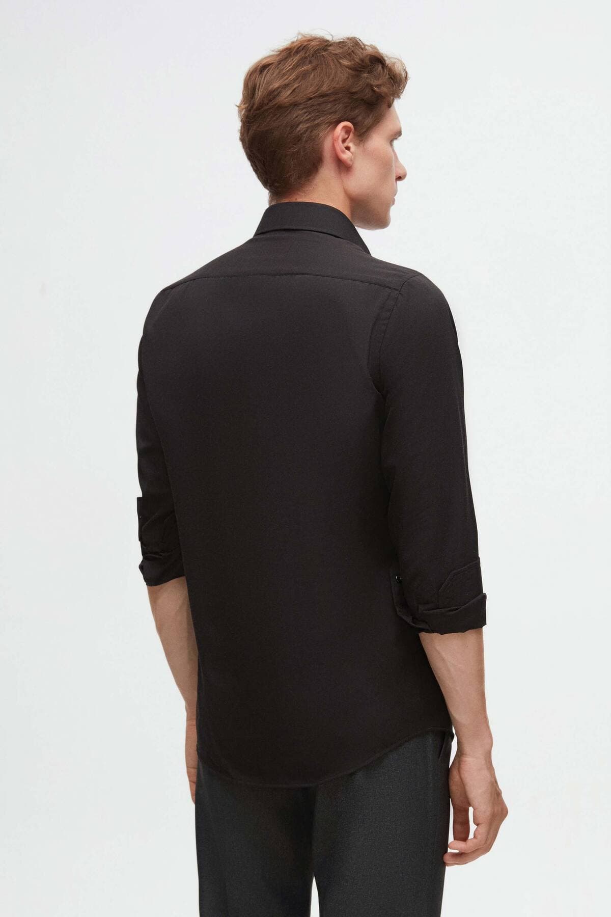 پیراهن مردانه D'S Damat Slim Fit مشکی کلاسیک یقه کراواتی آستین بلند کماتو پیراهن مردانه D'S Damat Slim Fit مشکی کلاسیک یقه کراواتی آستین بلند کماتو