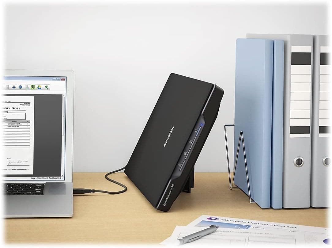 اسکنر Epson عکس و سند وضوح نوری 4800 Scan-to-Cloud مدل Perfection V39 مشکی اسکنر Epson عکس و سند وضوح نوری 4800 Scan-to-Cloud مدل Perfection V39 مشکی