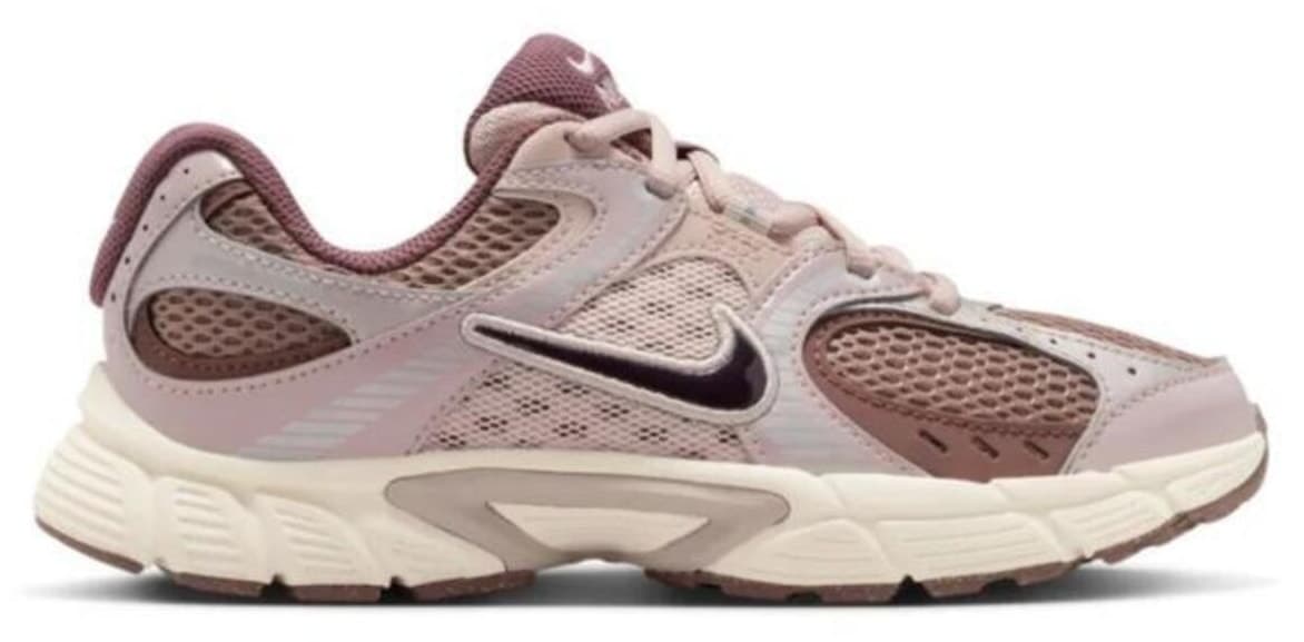 کفش ورزشی بچگانه Nike مدل V5 RNR کفش ورزشی بچگانه Nike مدل V5 RNR