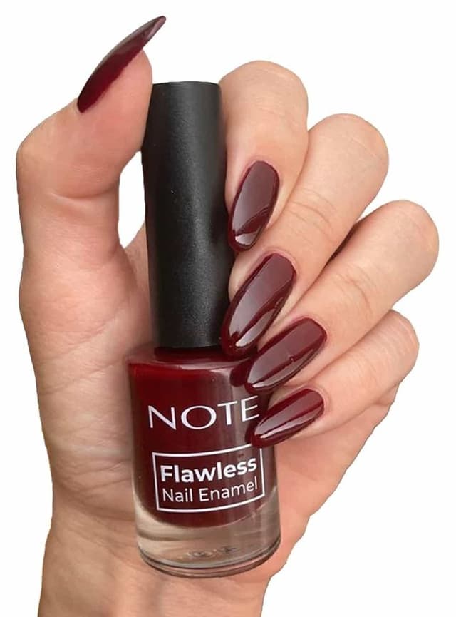 لاک ناخن Note Cosmetics Flawless قرمز مدل 11 Powerfull لاک ناخن Note Cosmetics Flawless قرمز مدل 11 Powerfull