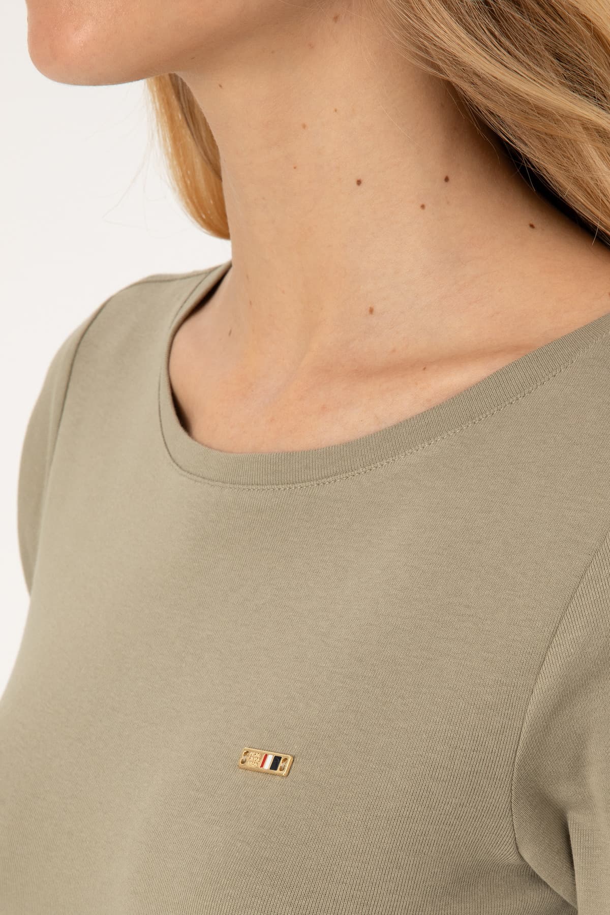 سویشرت زنانه U.S. Polo Assn. خاکی روشن اسلیم یقه گرد مدل 50315419-VR183 سویشرت زنانه U.S. Polo Assn. خاکی روشن اسلیم یقه گرد مدل 50315419-VR183