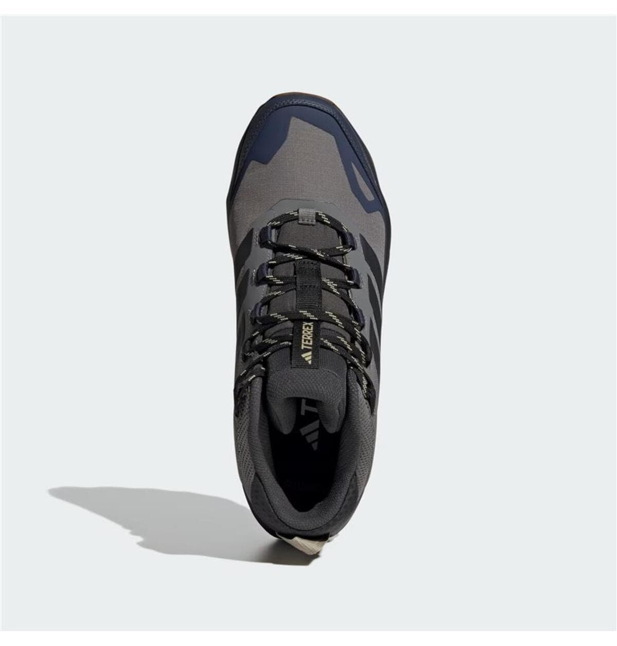 کفش کوهنوردی زنانه adidas مدل TERREX SKYCHASER AX5 MID GTX کفش کوهنوردی زنانه adidas مدل TERREX SKYCHASER AX5 MID GTX