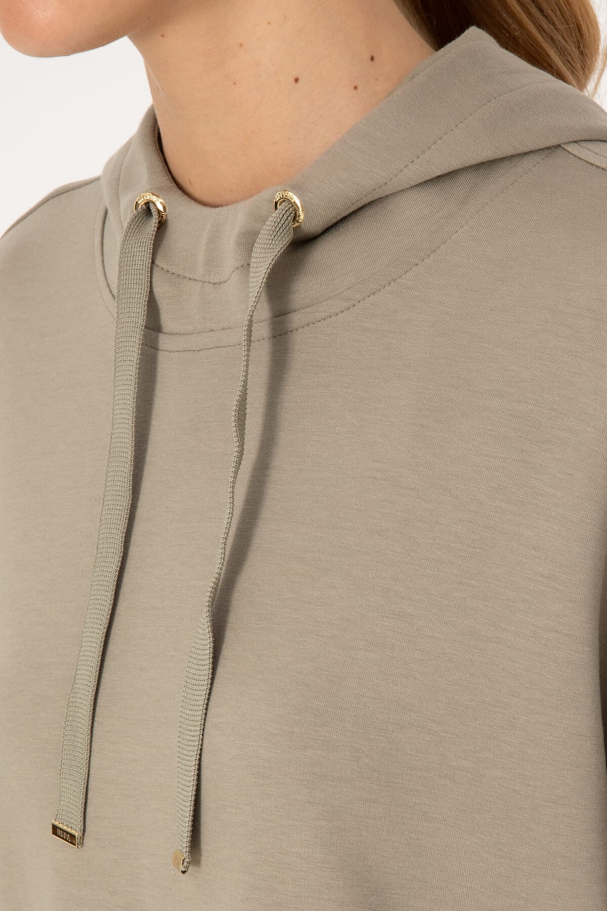 سوئیشرت زنانه U.S. Polo Assn. کلاهدار مودال ترکیبی خاکی روشن مدل 50313561-VR183 سوئیشرت زنانه U.S. Polo Assn. کلاهدار مودال ترکیبی خاکی روشن مدل 50313561-VR183