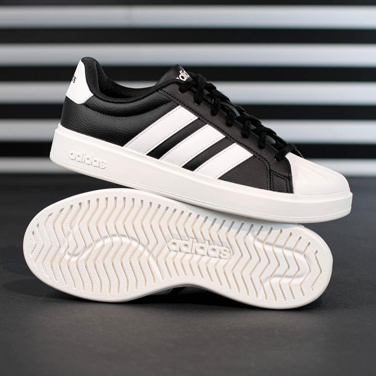 کفش اسنیکر زنانه سفید adidas مدل Streettalk JP8285 کفش اسنیکر زنانه سفید adidas مدل Streettalk JP8285