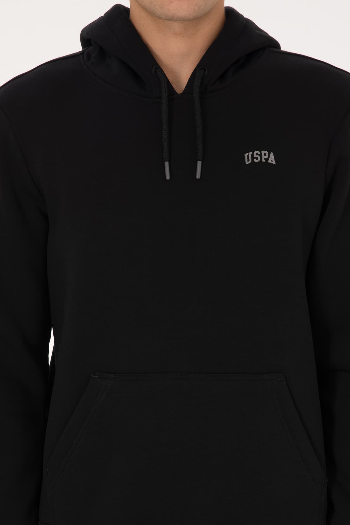 سویشرت مردانه U.S. Polo Assn. فیت معمولی با کلاه شاردون مشکی بیسیک مدل 50315582-VR046 سویشرت مردانه U.S. Polo Assn. فیت معمولی با کلاه شاردون مشکی بیسیک مدل 50315582-VR046