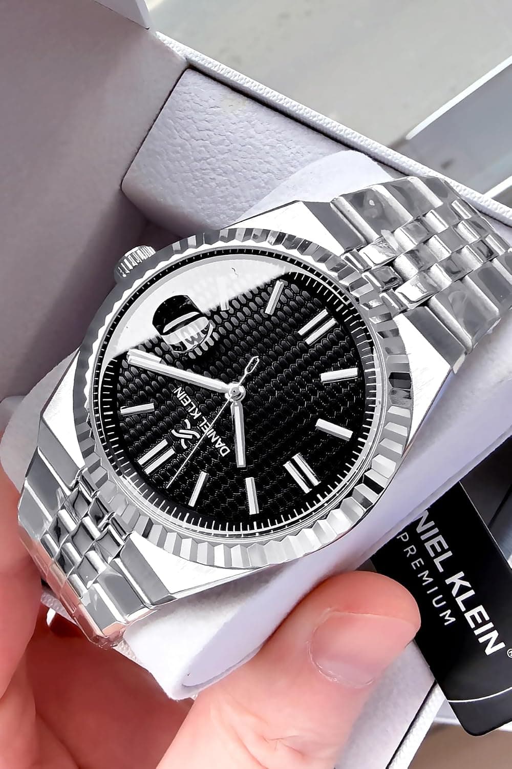 ساعت مچی مردانه Daniel Klein نقرهای بند فولادی ضدآب مدل DKE2127C5 ساعت مچی مردانه Daniel Klein نقرهای بند فولادی ضدآب مدل DKE2127C5