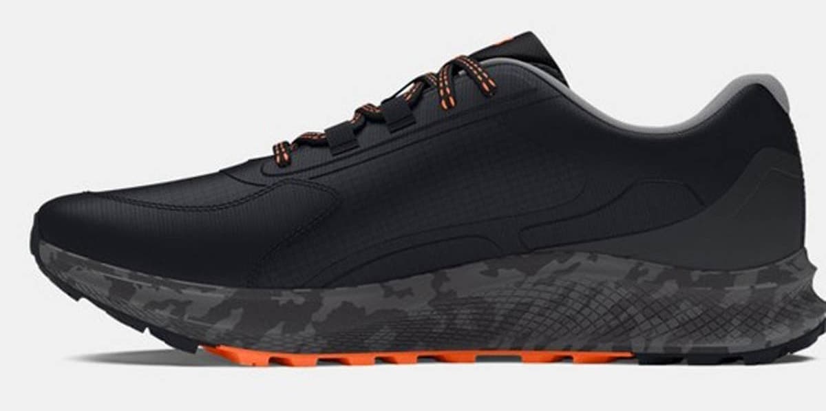 کفش دویدن و تمرین مردانه Under Armour مشکی Charged Bandit TR 3 مدل 3028371-001 کفش دویدن و تمرین مردانه Under Armour مشکی Charged Bandit TR 3 مدل 3028371-001