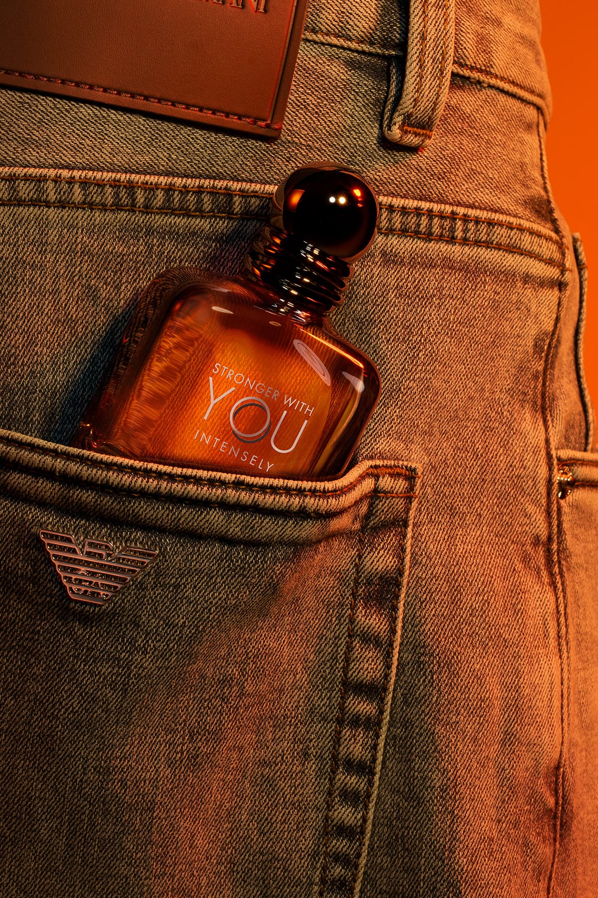 ست عطر مردانه Emporio Armani Stronger With You Intensely 100 ml & 15 ml مدل 7829999999262 ست عطر مردانه Emporio Armani Stronger With You Intensely 100 ml & 15 ml مدل 7829999999262