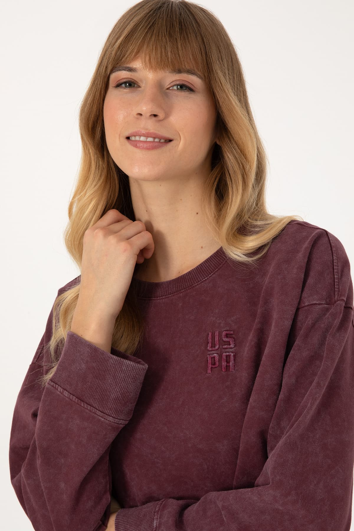 سوئیشرت زنانه U.S. Polo Assn. زرشکی شستهشده یقه گرد مدل 50314186-VR177 سوئیشرت زنانه U.S. Polo Assn. زرشکی شستهشده یقه گرد مدل 50314186-VR177