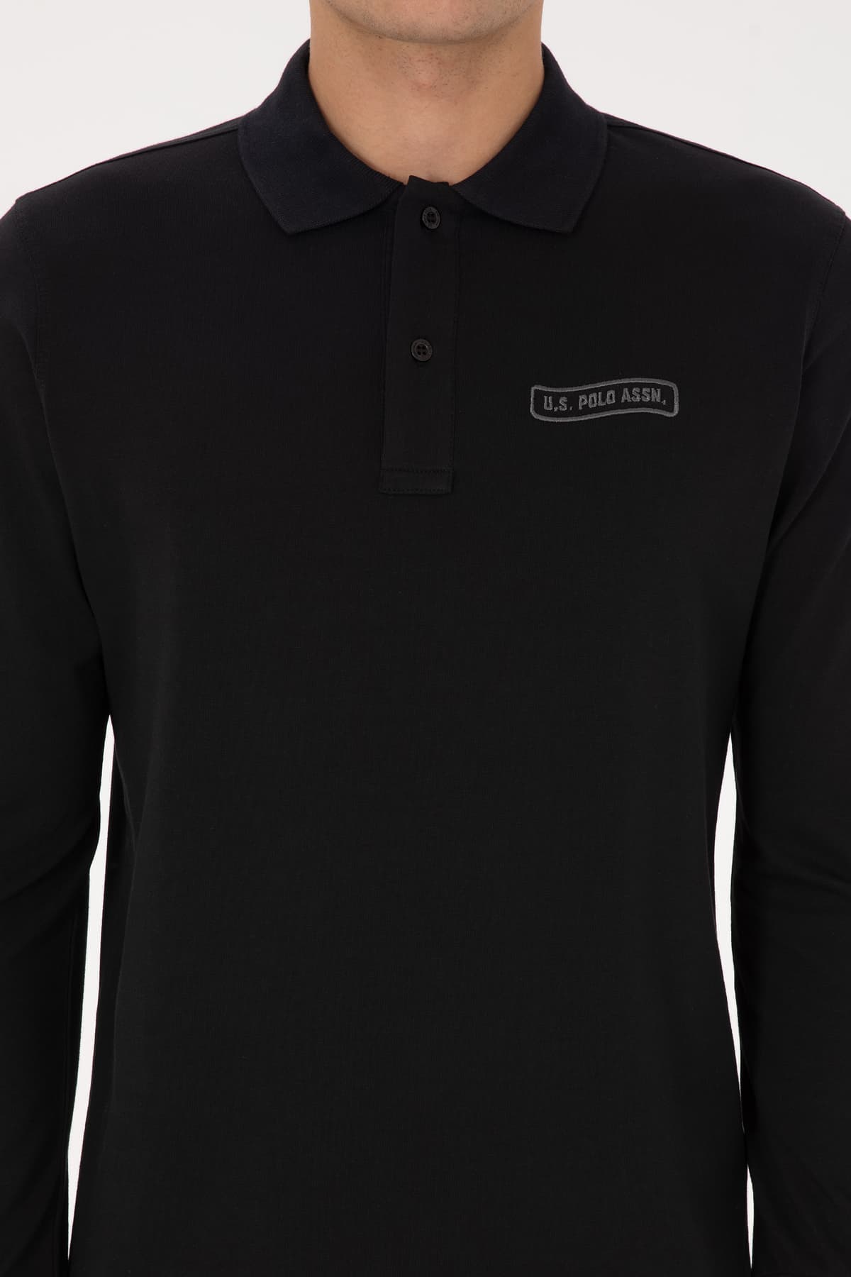 سوئیشرت مردانه U.S. Polo Assn. فیت معمولی یقه پولو مشکی مدل 50315454-VR046 سوئیشرت مردانه U.S. Polo Assn. فیت معمولی یقه پولو مشکی مدل 50315454-VR046