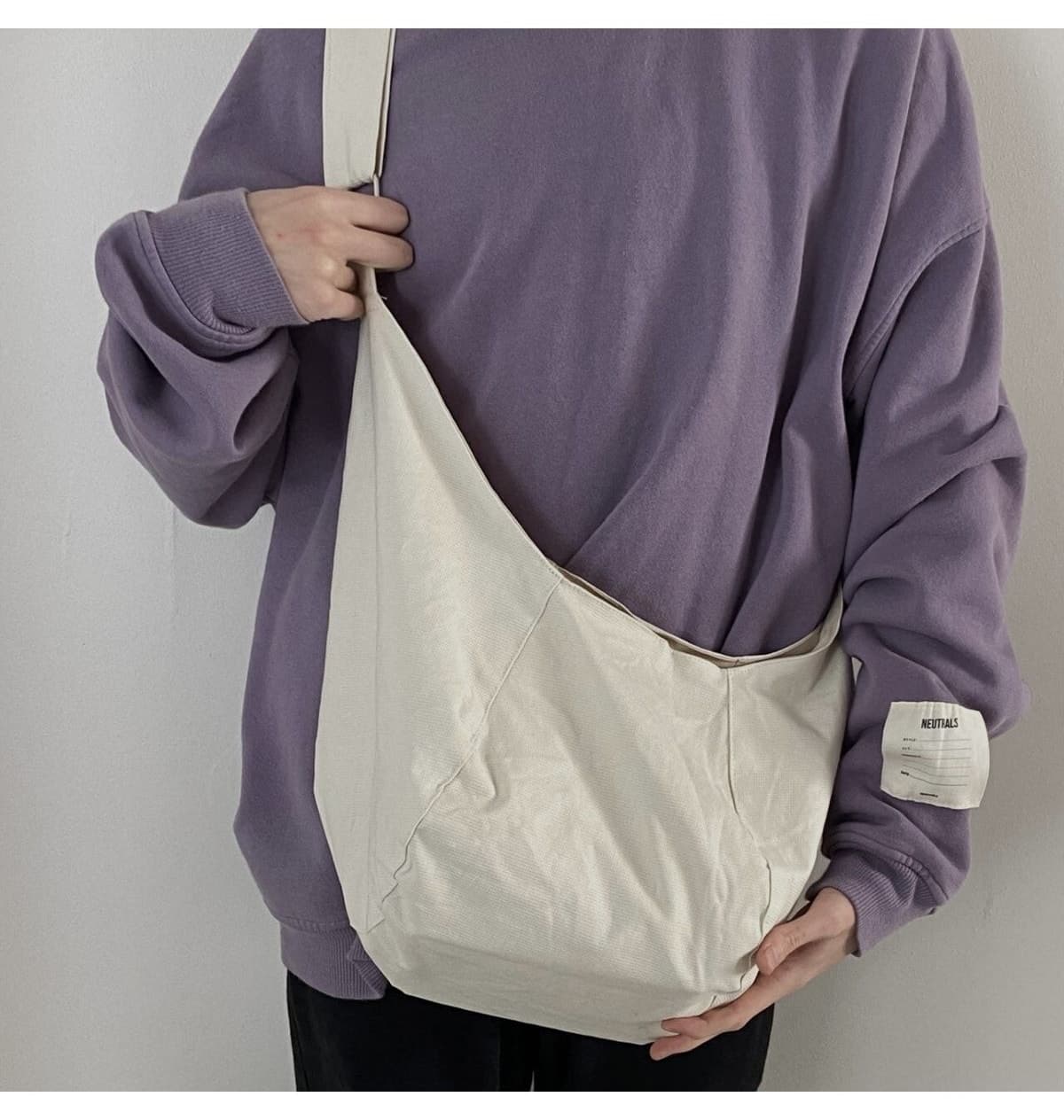 کیف زنانه RONASBAG کرم با بند متحرک و دکمه فشاری Luna Bag کیف زنانه RONASBAG کرم با بند متحرک و دکمه فشاری Luna Bag
