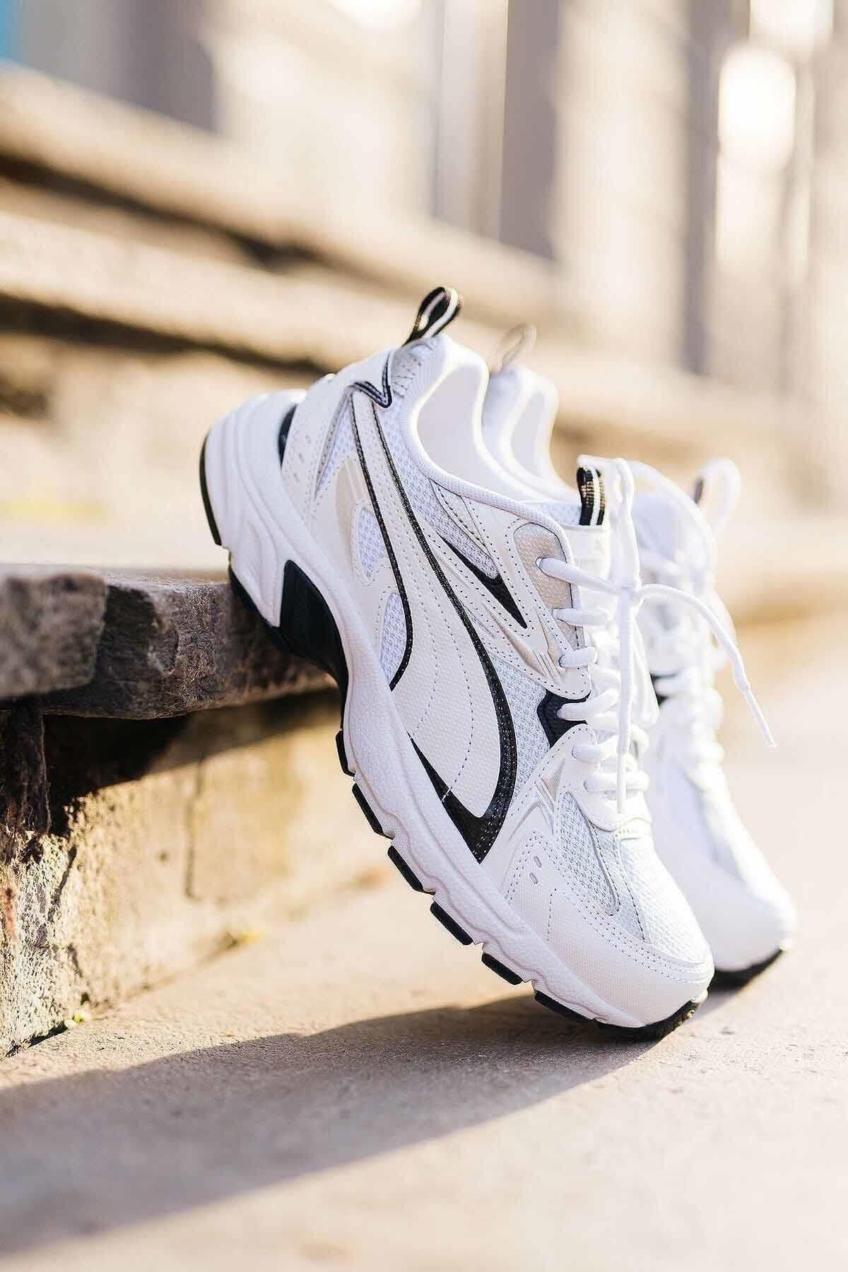 کفش ورزشی یونیسکس Puma مدل 530 سفید-مشکی PMR530 کفش ورزشی یونیسکس Puma مدل 530 سفید-مشکی PMR530