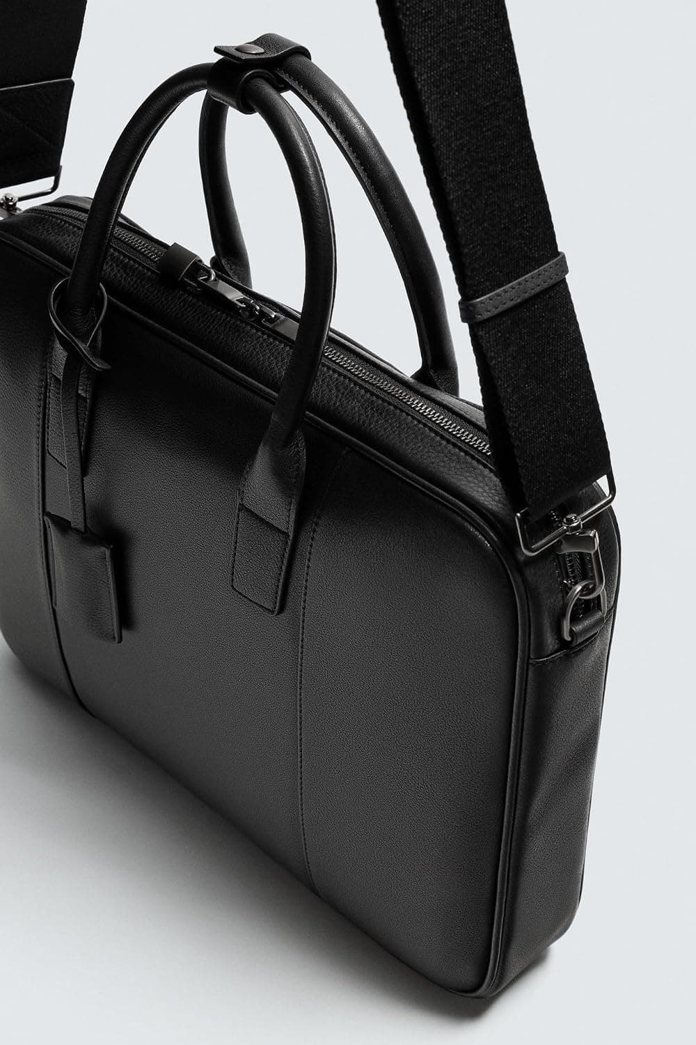 کیف اسناد چرمی Zara مشکی سایز استاندارد کیف اسناد چرمی Zara مشکی سایز استاندارد