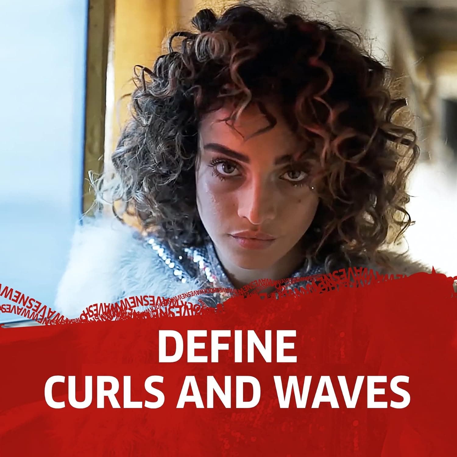 موس حالتدهنده مو Wella New Wave Curls & Waves با ماندگاری 24 ساعته، ضد وز و محافظ UV، 200ml موس حالتدهنده مو Wella New Wave Curls & Waves با ماندگاری 24 ساعته، ضد وز و محافظ UV، 200ml