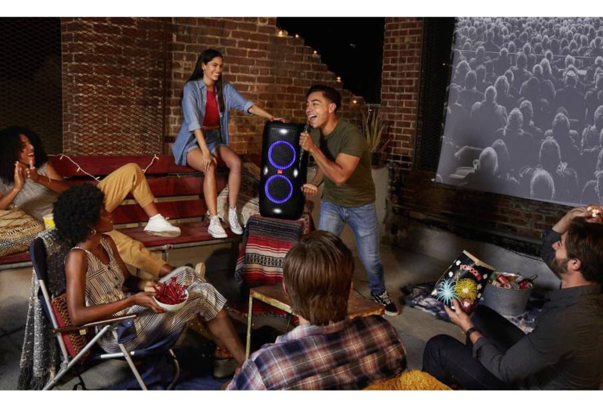 میکروفون کارائوکه کابلی JBL Partybox مشکی مدل jb.pbm100blk میکروفون کارائوکه کابلی JBL Partybox مشکی مدل jb.pbm100blk