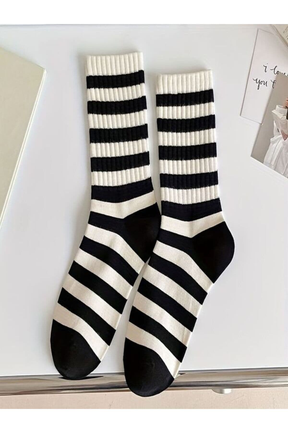 جوراب تنیس یونیسکس Sky Socks ست 5 تایی طرح راهراه سیاهوسفید جوراب تنیس یونیسکس Sky Socks ست 5 تایی طرح راهراه سیاهوسفید