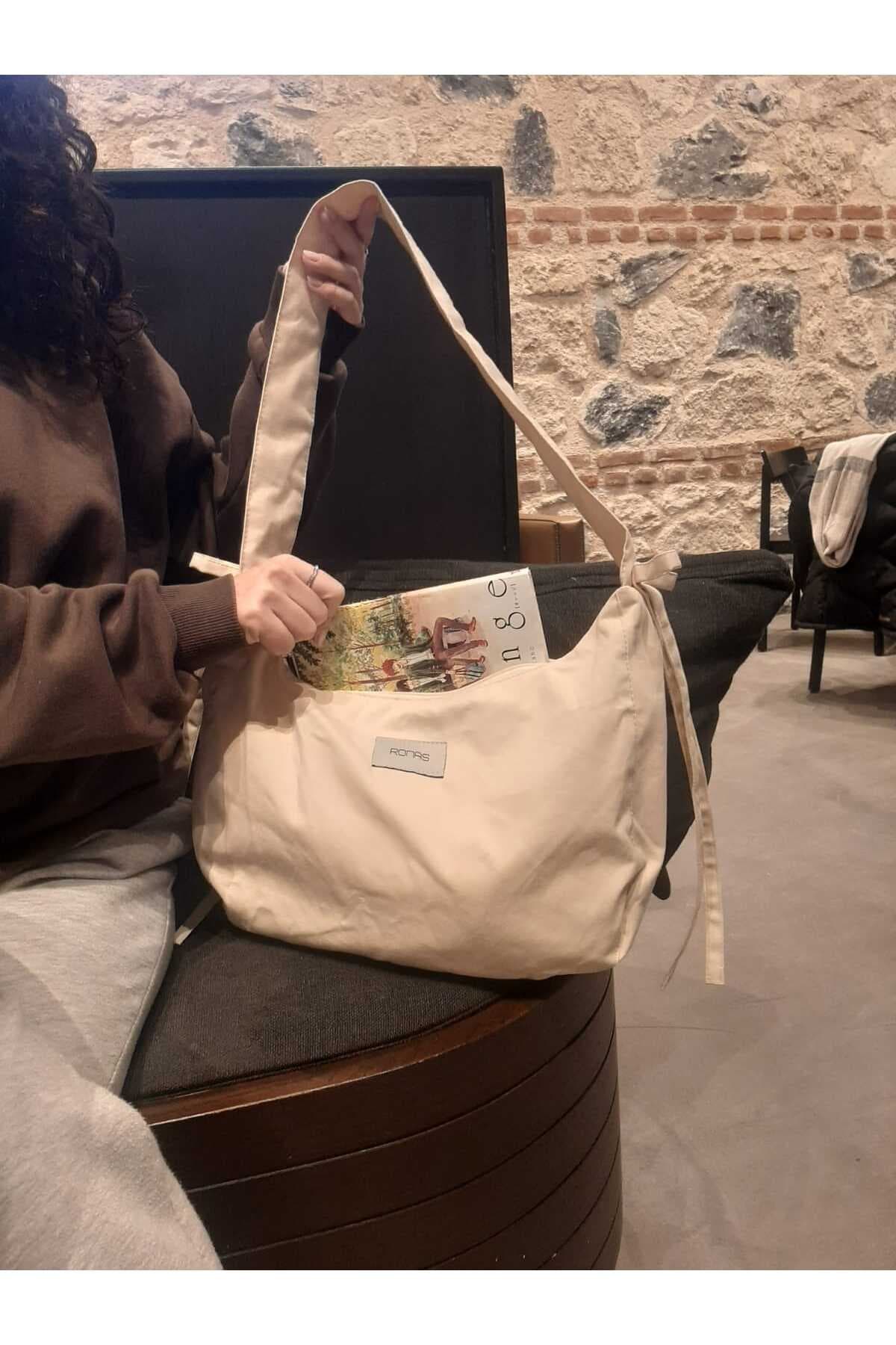 کیف باگت زنانه RONASBAG کرم فیونکدار با آستر و زیپ کیف باگت زنانه RONASBAG کرم فیونکدار با آستر و زیپ