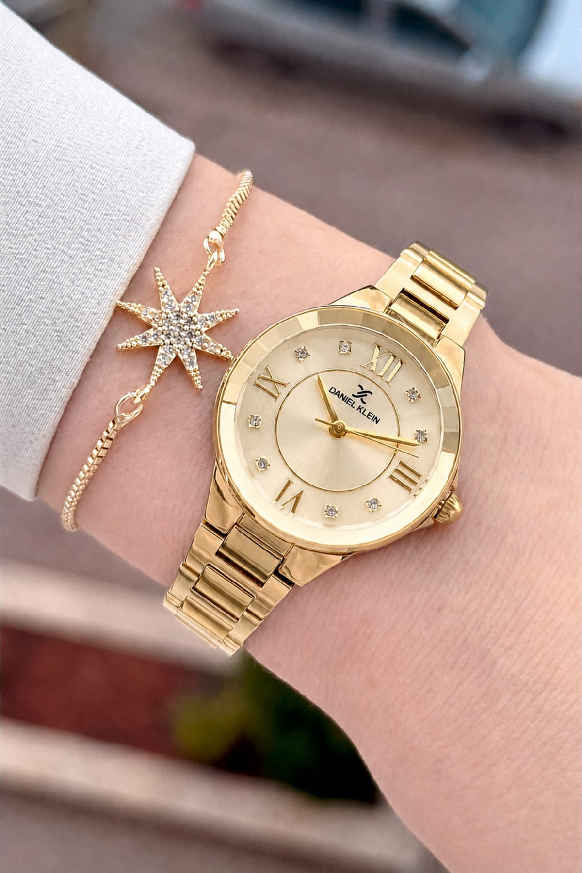 ساعت مچی زنانه Daniel Klein با صفحه زرد و بند طلایی 30mm ساعت مچی زنانه Daniel Klein با صفحه زرد و بند طلایی 30mm