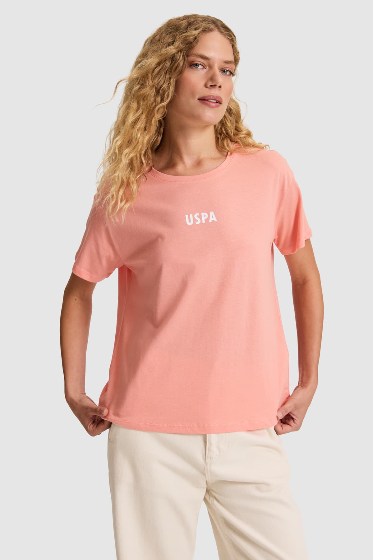 تیشرت زنانه یقهگرد U.S. Polo Assn. صورتی سالمونی مدل 50323530-VR204 تیشرت زنانه یقهگرد U.S. Polo Assn. صورتی سالمونی مدل 50323530-VR204