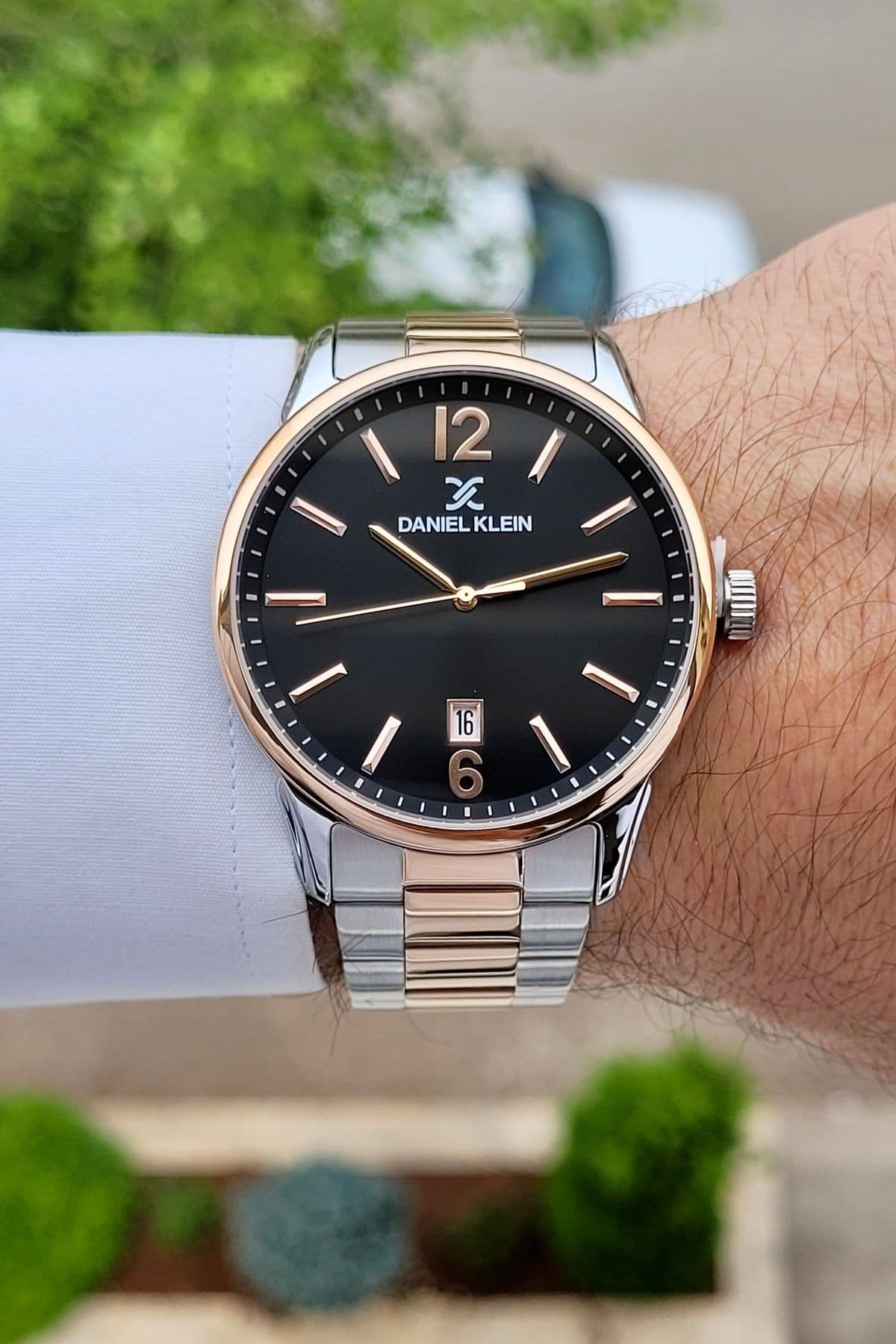 ساعت مچی مردانه Daniel Klein تقویمدار صفحه مشکی بند رز نقرهای مدل Dkgnct1130 ساعت مچی مردانه Daniel Klein تقویمدار صفحه مشکی بند رز نقرهای مدل Dkgnct1130