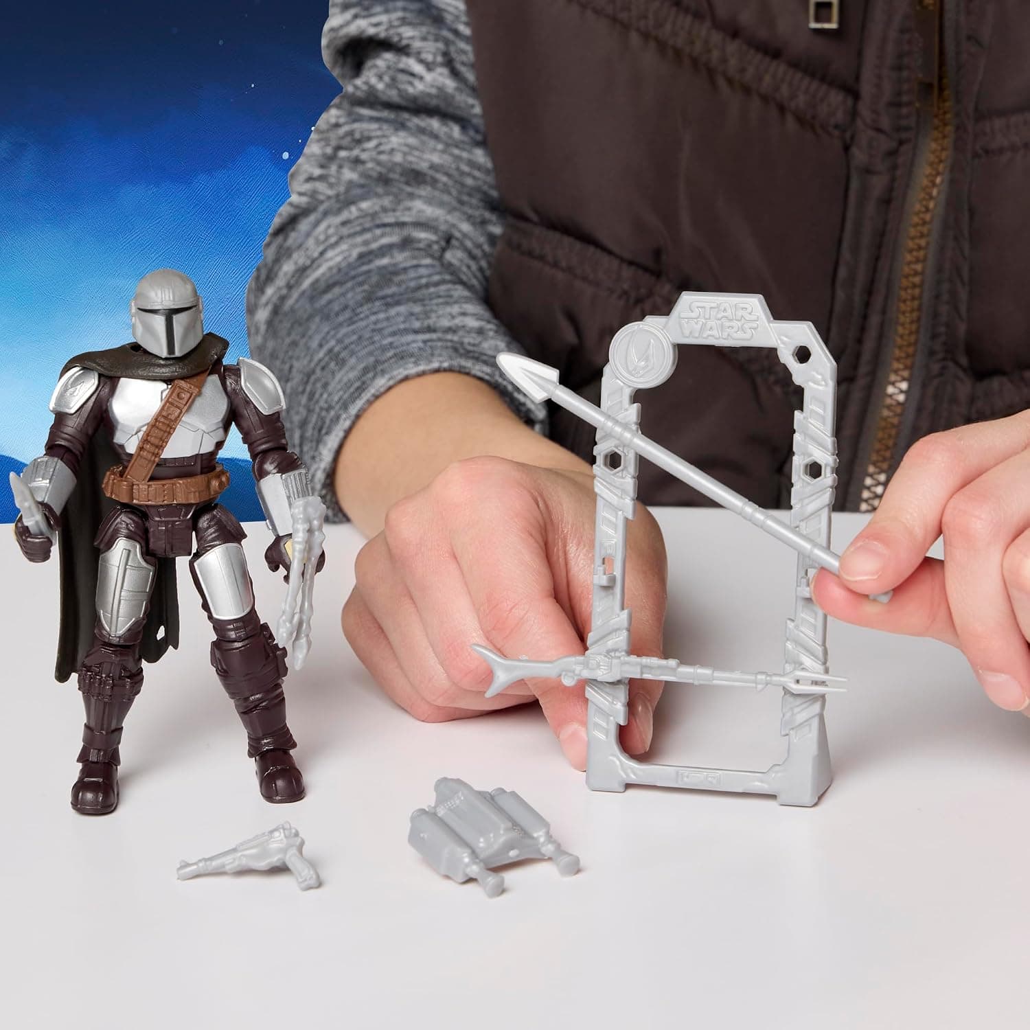 فیگور اکشن Star Wars ActionVerse مدل The Mandalorian 11 cm با لوازم جانبی فیگور اکشن Star Wars ActionVerse مدل The Mandalorian 11 cm با لوازم جانبی
