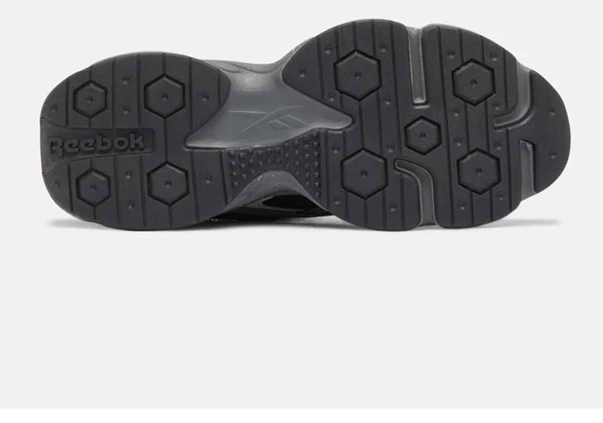 کفش اسنیکر مردانه Reebok خاکستری مشکی زیره ضخیم توری مدل Charge Run کفش اسنیکر مردانه Reebok خاکستری مشکی زیره ضخیم توری مدل Charge Run