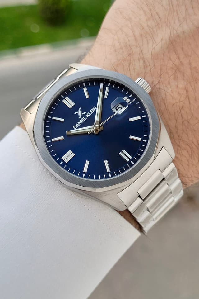 ساعت مچی مردانه Daniel Klein صفحه سرمهای بند خاکستری قابل تنظیم ساعت مچی مردانه Daniel Klein صفحه سرمهای بند خاکستری قابل تنظیم