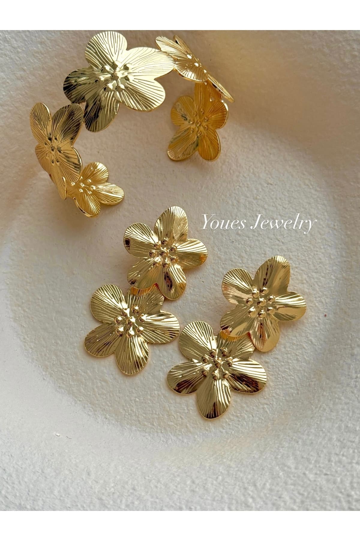 دستبند کاف یونیسکس YOUES JEWELRY فولادی طرح گل کلفت قابل تنظیم دستبند کاف یونیسکس YOUES JEWELRY فولادی طرح گل کلفت قابل تنظیم