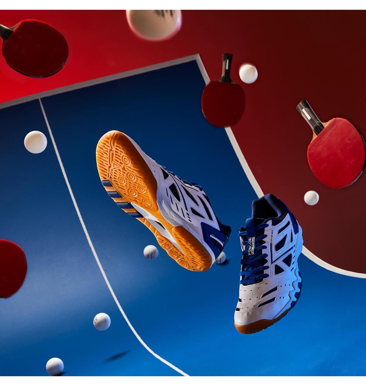 کفش تنیس روی میز زنانه Decathlon Pongori آبی/سفید مدل TTS 560 کفش تنیس روی میز زنانه Decathlon Pongori آبی/سفید مدل TTS 560
